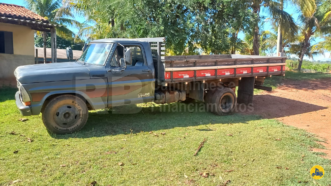 CAMINHAO FORD F4000 Boiadeiro 3/4 4x2 RB Caminhões & Financiamentos ARAGUARI MINAS GERAIS MG